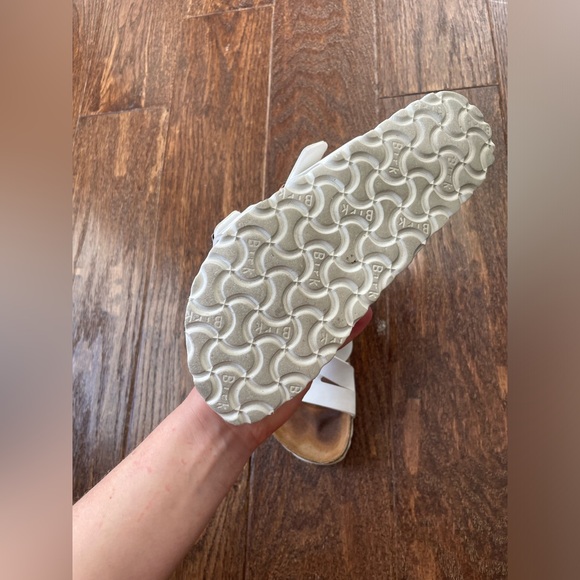 Birkenstock Yao Sandal White Size 36 (5-5.5) - Picture 14 of 16